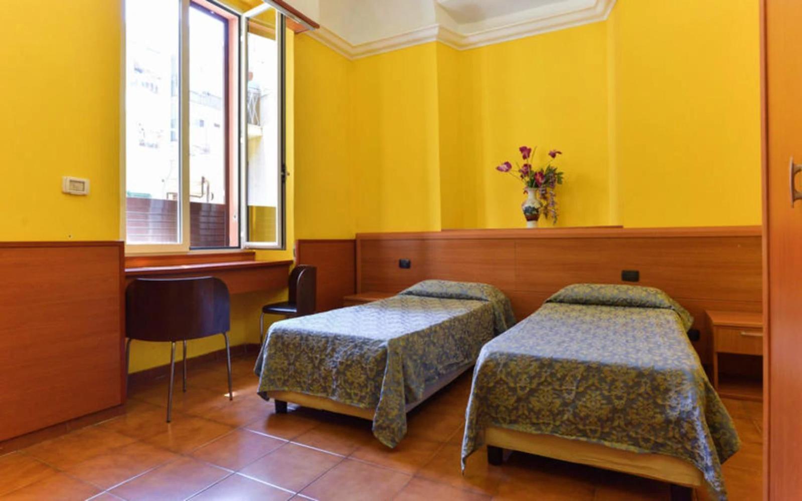Ogbay Backpackers Haven, Rome